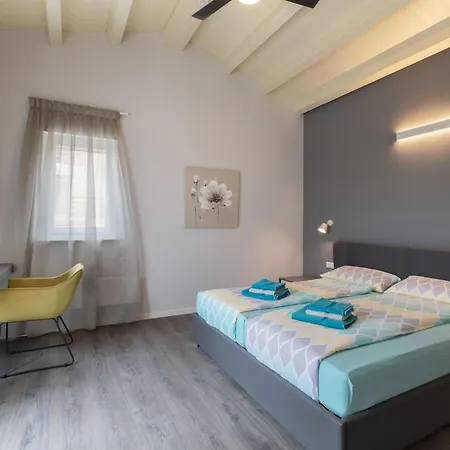 In Mit Privatem Beheizten Pool Und Sauna By Interhome Dom wakacyjny Premantura