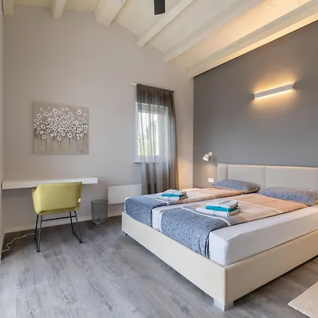 In Mit Privatem Beheizten Pool Und Sauna By Interhome Dom wakacyjny